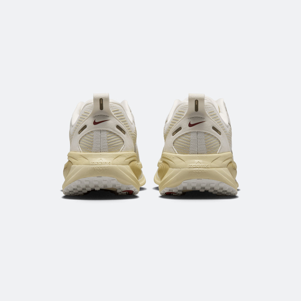 W Nike Vomero 18 "Sail"