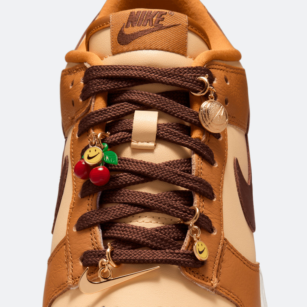 W Nike Dunk Low SE "Desert Ochre"