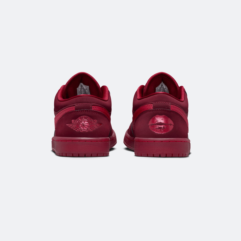 W Jordan 1 Low "V-Day"