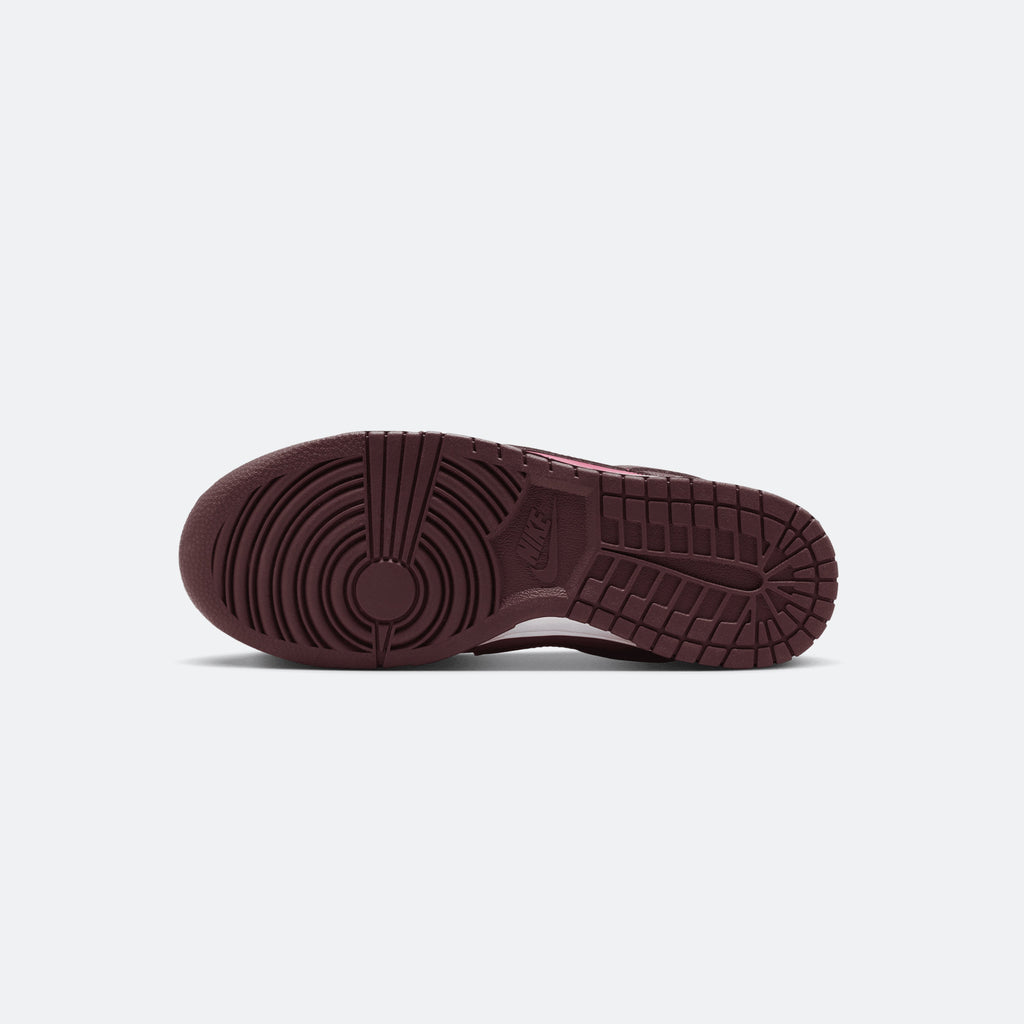 W Nike Dunk Low "Sweet Beet"
