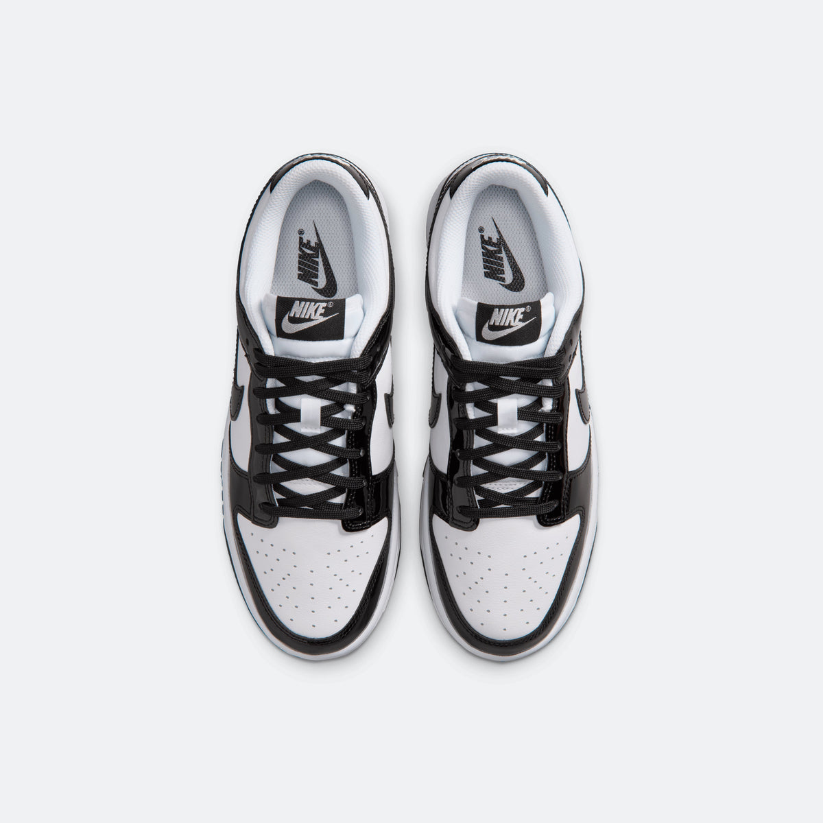 W Nike Dunk Patent "Panda"