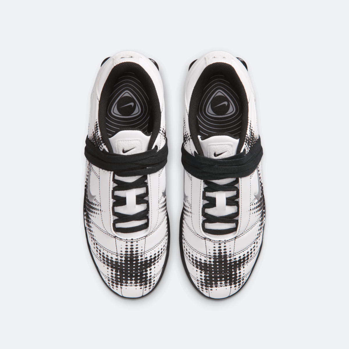 W Nike Total 90 Shox Magia "White Black"