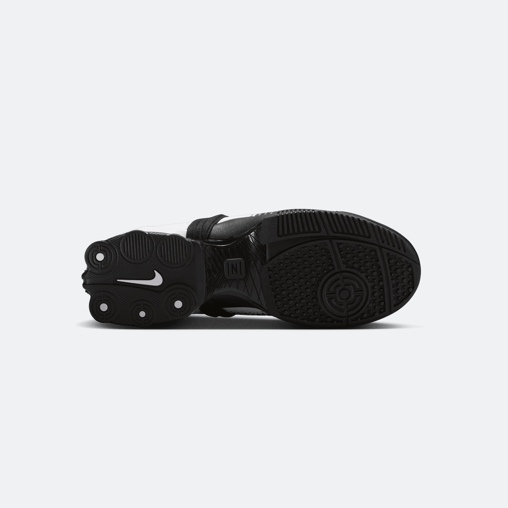 W Nike Total 90 Shox Magia "White Black"